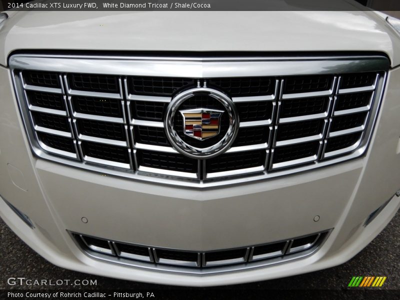 White Diamond Tricoat / Shale/Cocoa 2014 Cadillac XTS Luxury FWD