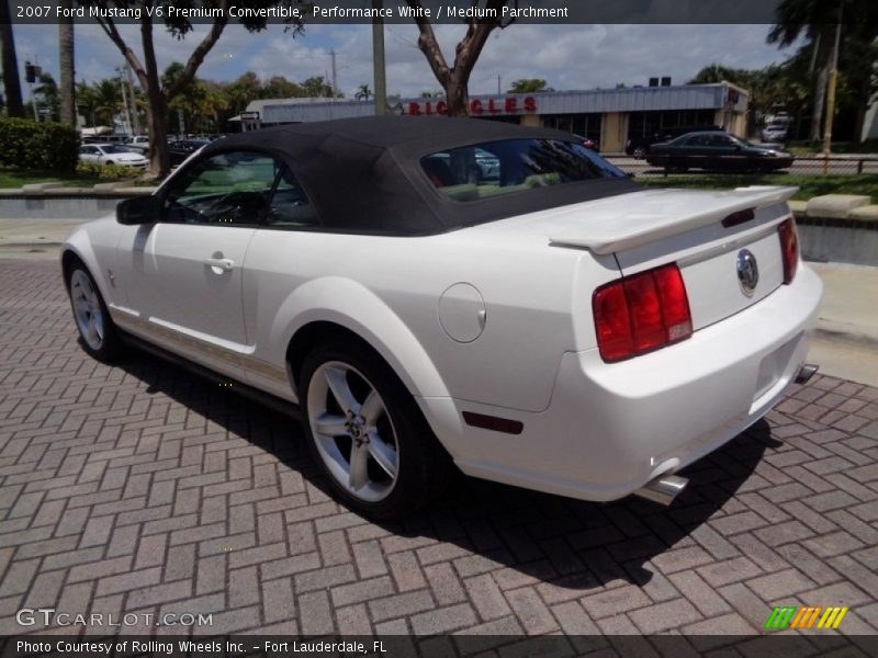 Performance White / Medium Parchment 2007 Ford Mustang V6 Premium Convertible