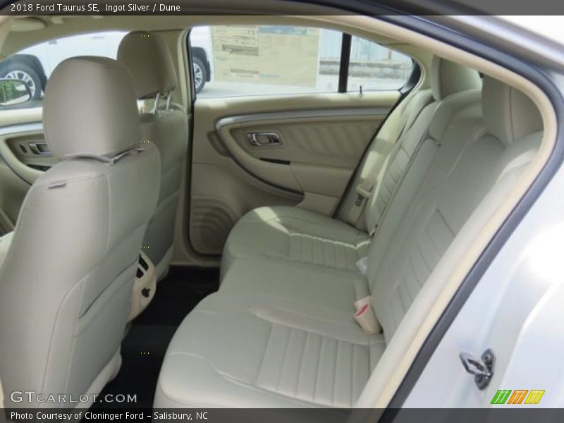 Rear Seat of 2018 Taurus SE