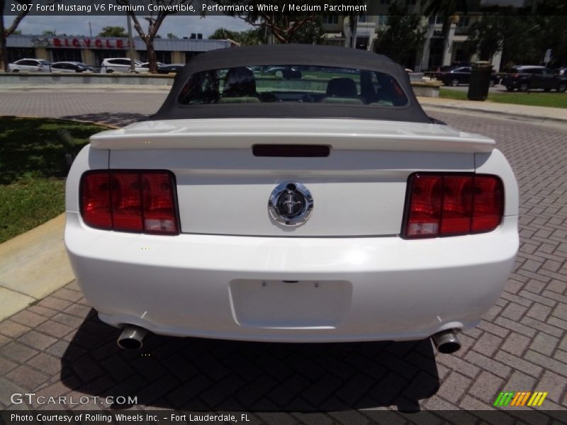 Performance White / Medium Parchment 2007 Ford Mustang V6 Premium Convertible