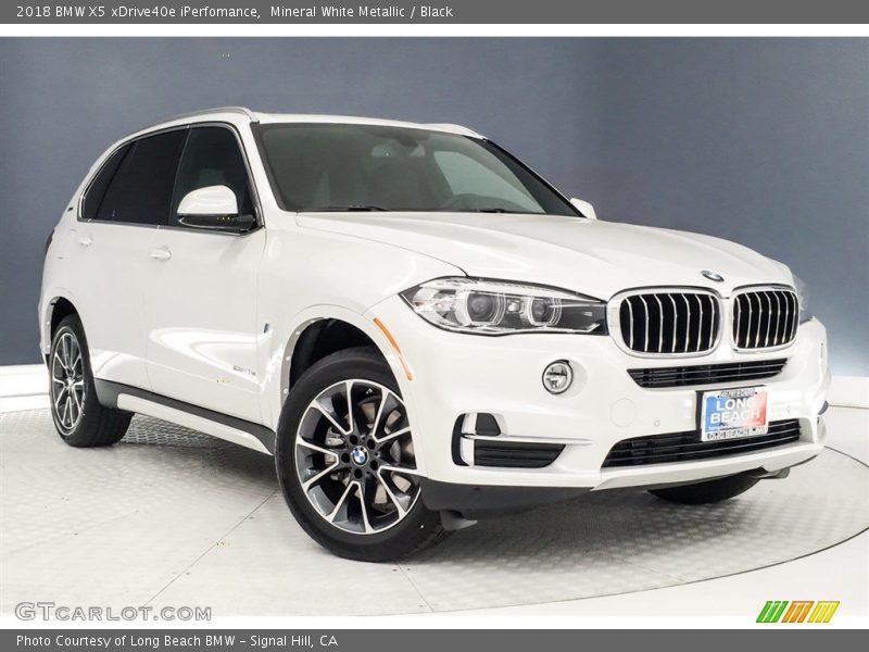 Mineral White Metallic / Black 2018 BMW X5 xDrive40e iPerfomance