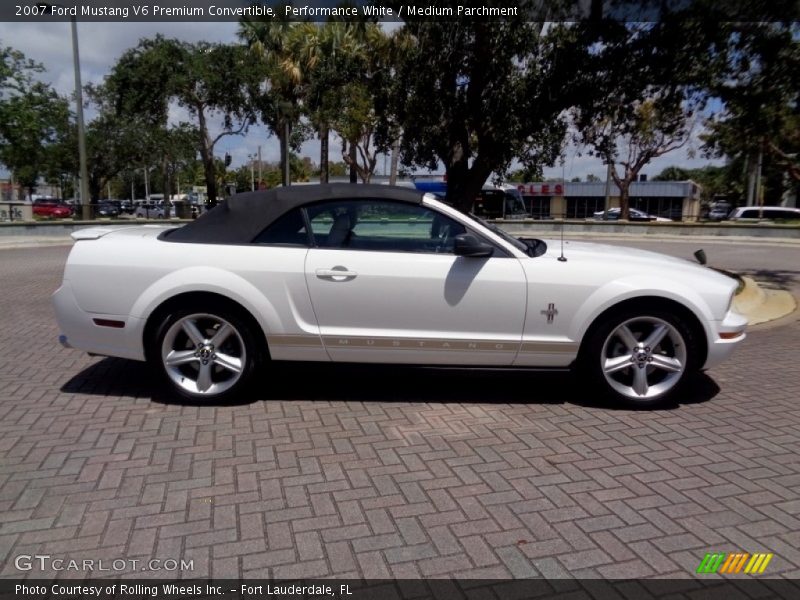 Performance White / Medium Parchment 2007 Ford Mustang V6 Premium Convertible