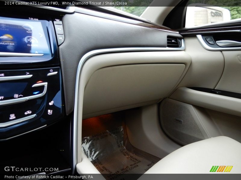 White Diamond Tricoat / Shale/Cocoa 2014 Cadillac XTS Luxury FWD