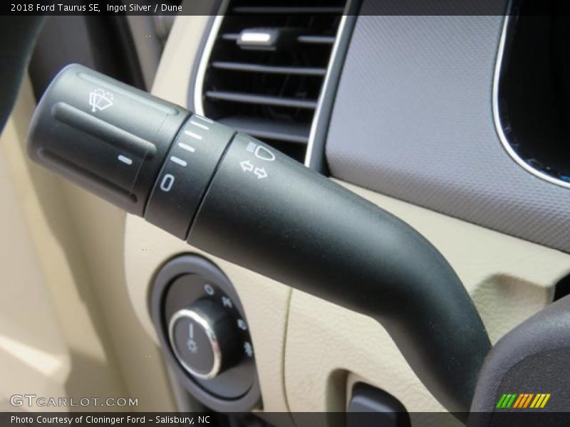 Controls of 2018 Taurus SE