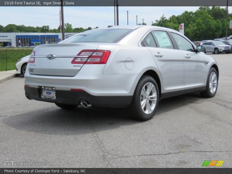 Ingot Silver / Dune 2018 Ford Taurus SE