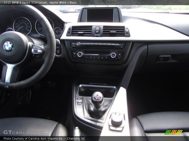 Alpine White / Black 2015 BMW 3 Series 320i Sedan