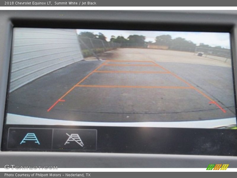 Summit White / Jet Black 2018 Chevrolet Equinox LT