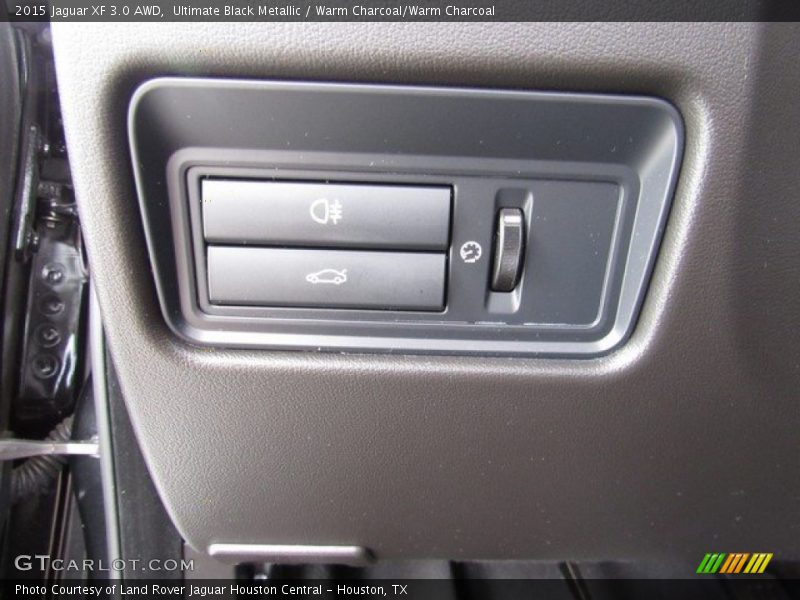 Ultimate Black Metallic / Warm Charcoal/Warm Charcoal 2015 Jaguar XF 3.0 AWD