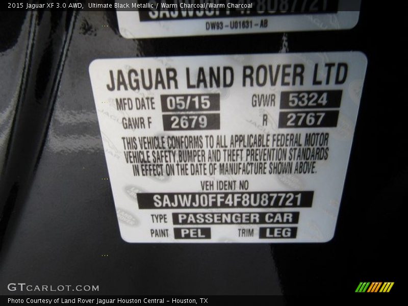Ultimate Black Metallic / Warm Charcoal/Warm Charcoal 2015 Jaguar XF 3.0 AWD