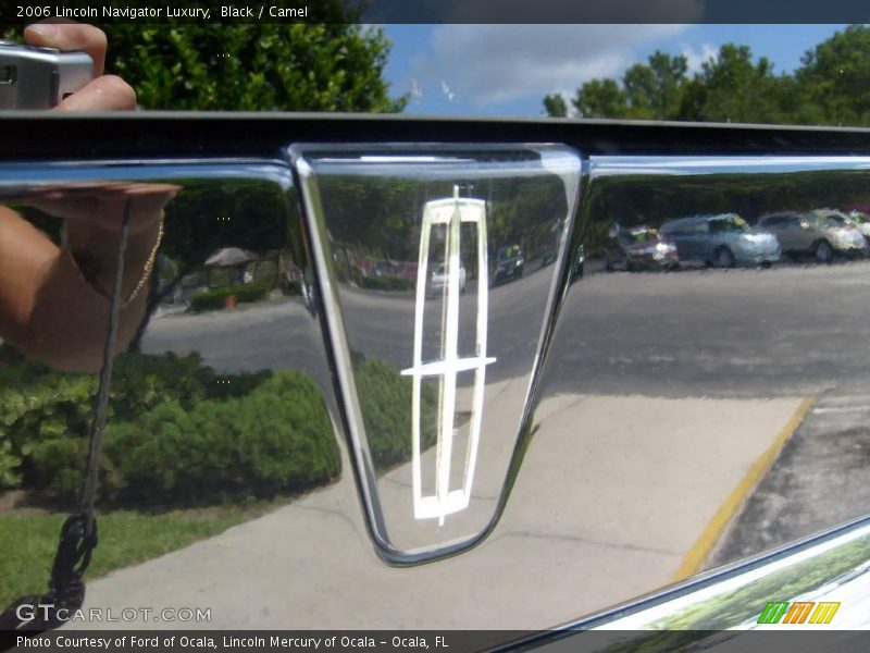 Black / Camel 2006 Lincoln Navigator Luxury
