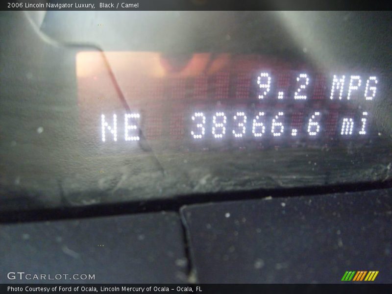 Black / Camel 2006 Lincoln Navigator Luxury