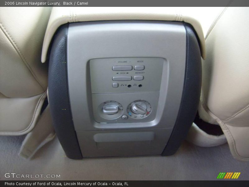 Black / Camel 2006 Lincoln Navigator Luxury