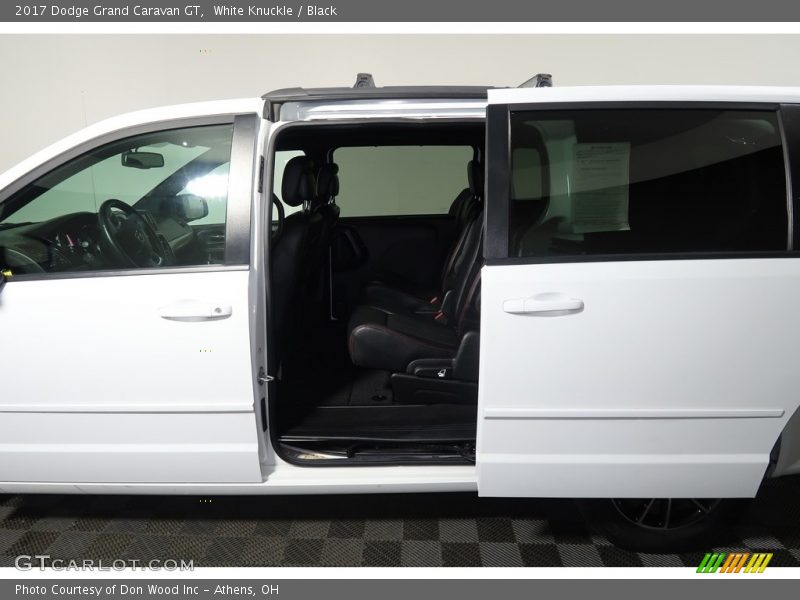 White Knuckle / Black 2017 Dodge Grand Caravan GT