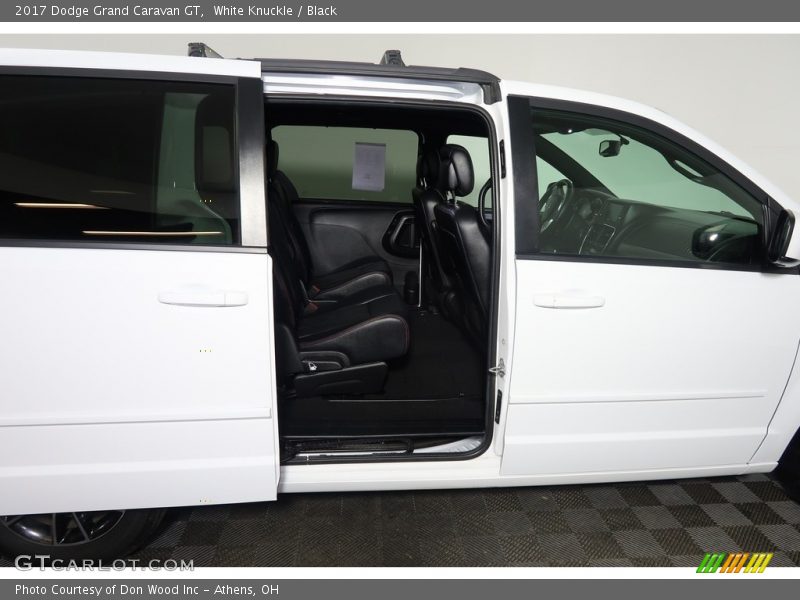 White Knuckle / Black 2017 Dodge Grand Caravan GT