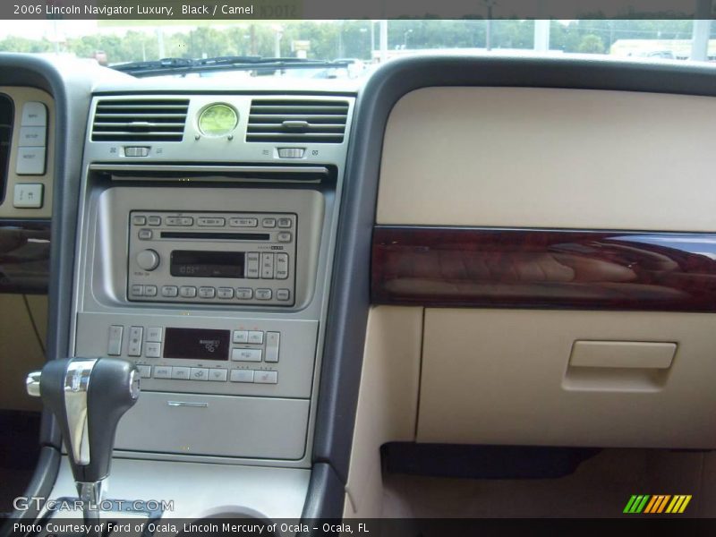 Black / Camel 2006 Lincoln Navigator Luxury