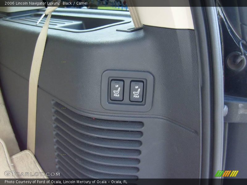 Black / Camel 2006 Lincoln Navigator Luxury