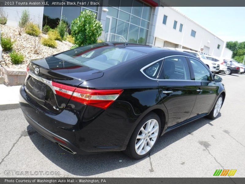Attitude Black Pearl / Black 2013 Toyota Avalon XLE