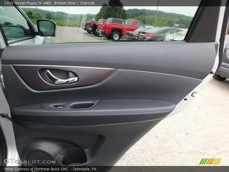 Brilliant Silver / Charcoal 2015 Nissan Rogue SV AWD