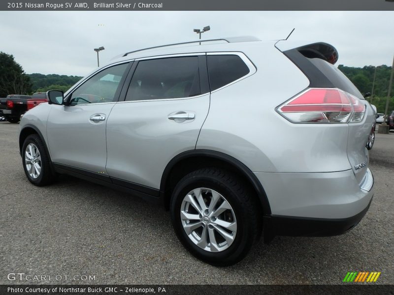 Brilliant Silver / Charcoal 2015 Nissan Rogue SV AWD