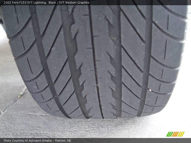 Black / SVT Medium Graphite 2002 Ford F150 SVT Lightning