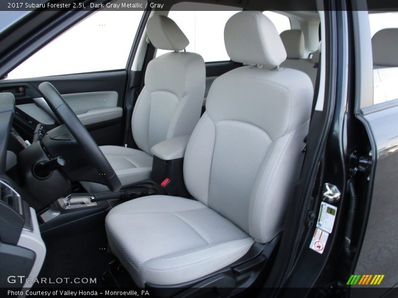 Dark Gray Metallic / Gray 2017 Subaru Forester 2.5i
