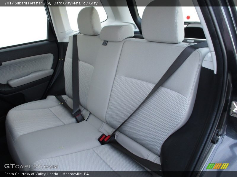 Dark Gray Metallic / Gray 2017 Subaru Forester 2.5i
