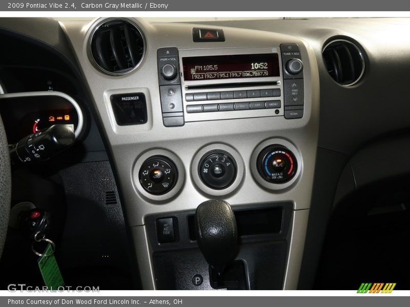 Carbon Gray Metallic / Ebony 2009 Pontiac Vibe 2.4
