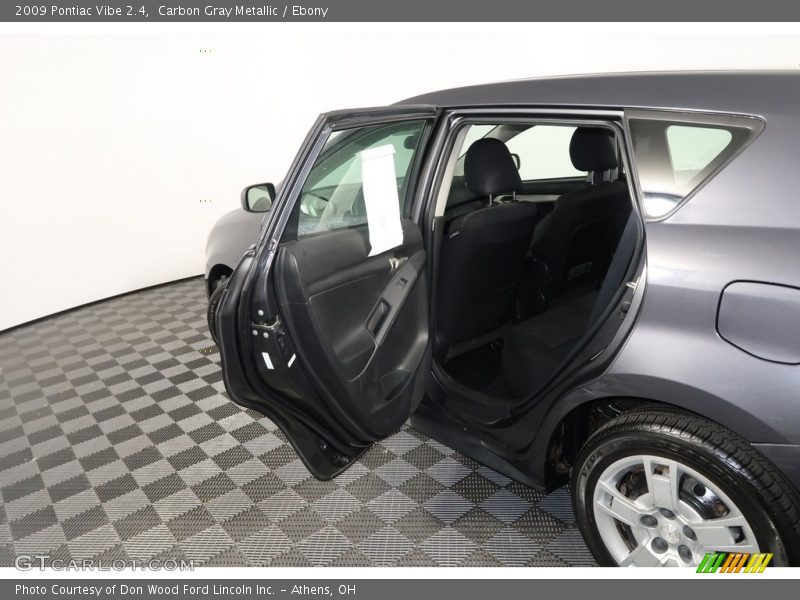 Carbon Gray Metallic / Ebony 2009 Pontiac Vibe 2.4