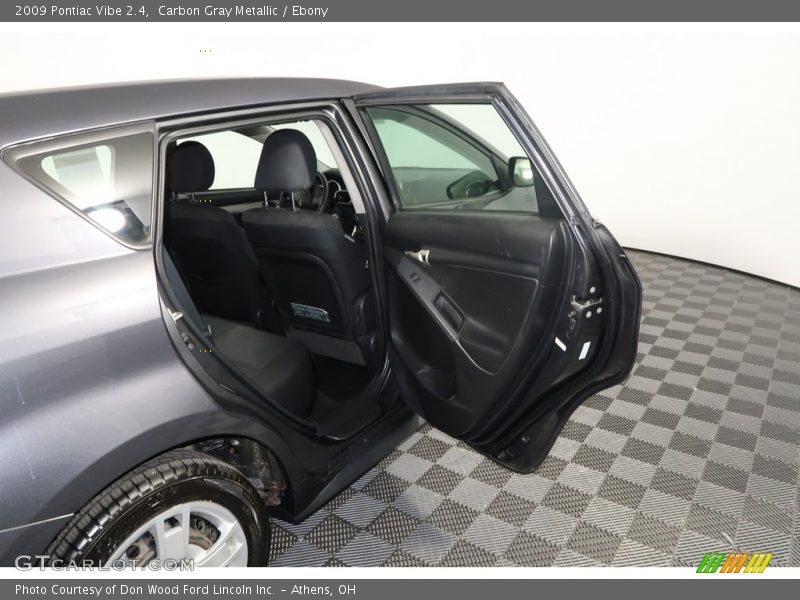 Carbon Gray Metallic / Ebony 2009 Pontiac Vibe 2.4