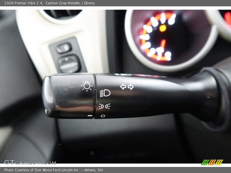 Carbon Gray Metallic / Ebony 2009 Pontiac Vibe 2.4