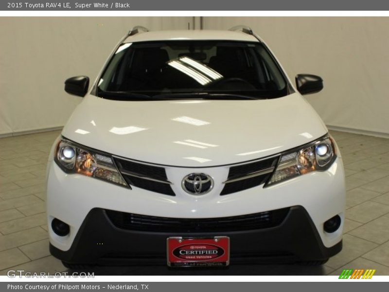 Super White / Black 2015 Toyota RAV4 LE