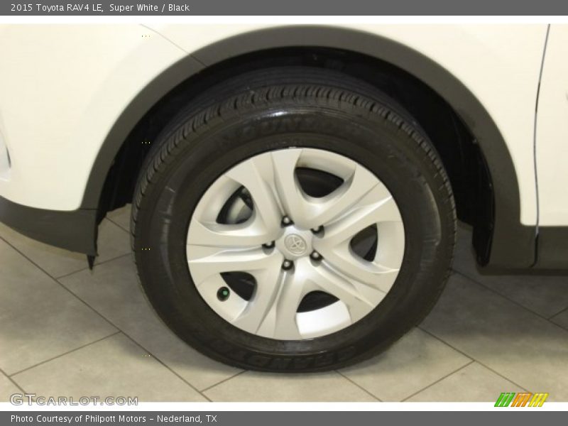 Super White / Black 2015 Toyota RAV4 LE