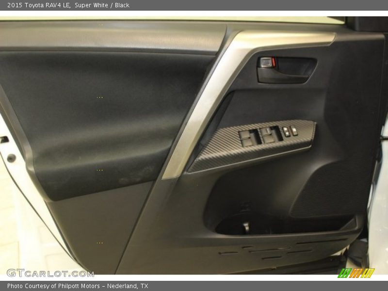Super White / Black 2015 Toyota RAV4 LE