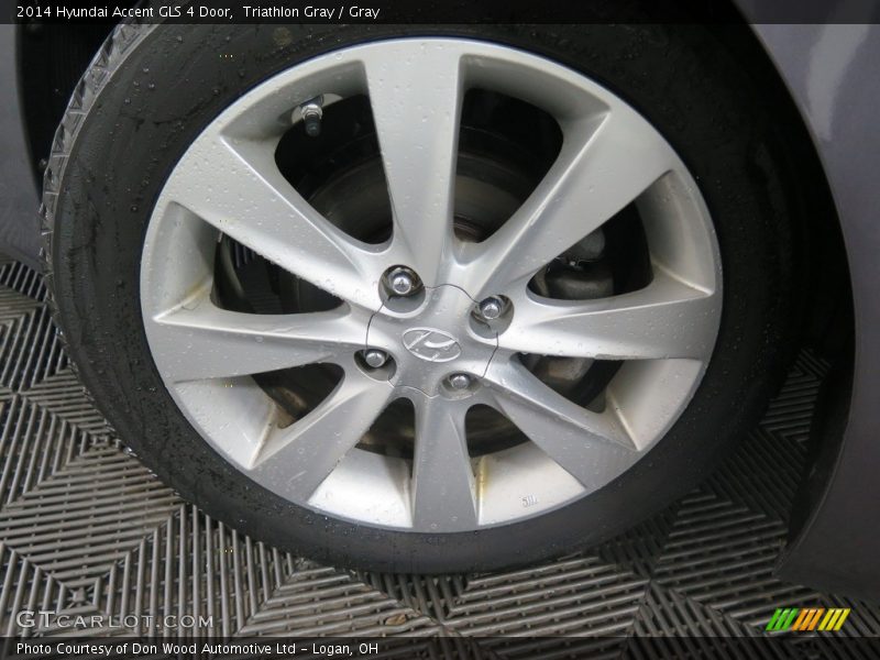 Triathlon Gray / Gray 2014 Hyundai Accent GLS 4 Door