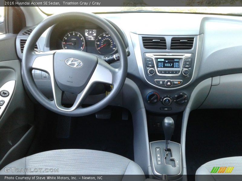 Triathlon Gray / Gray 2016 Hyundai Accent SE Sedan
