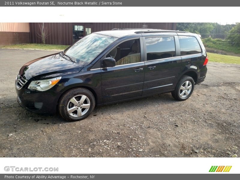 Nocturne Black Metallic / Sierra Stone 2011 Volkswagen Routan SE