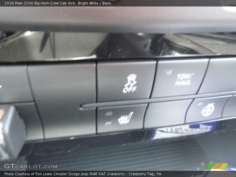 Bright White / Black 2018 Ram 2500 Big Horn Crew Cab 4x4