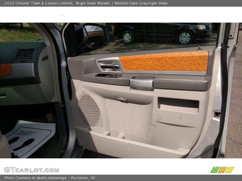 Bright Silver Metallic / Medium Slate Gray/Light Shale 2010 Chrysler Town & Country Limited