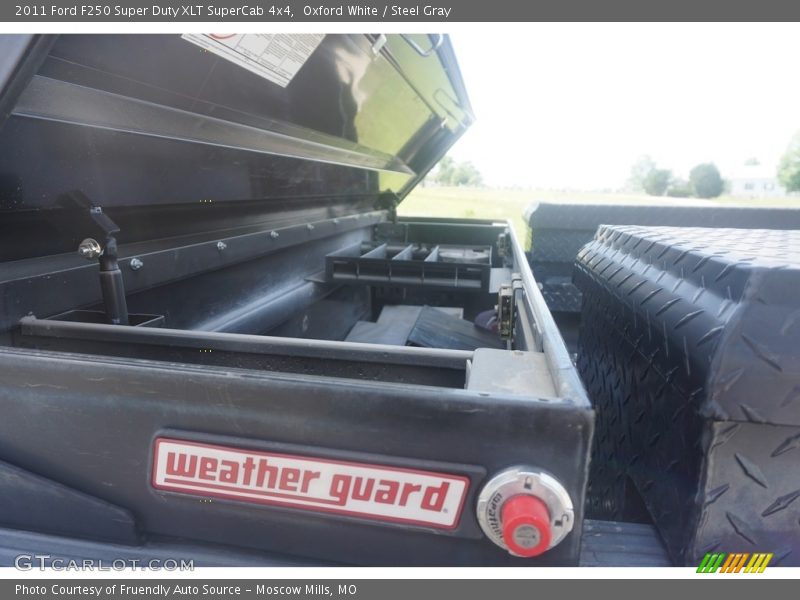 Oxford White / Steel Gray 2011 Ford F250 Super Duty XLT SuperCab 4x4