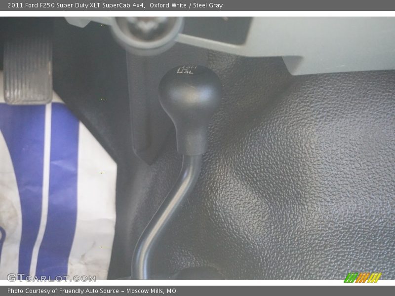 Oxford White / Steel Gray 2011 Ford F250 Super Duty XLT SuperCab 4x4