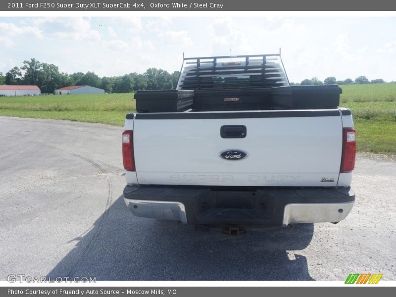 Oxford White / Steel Gray 2011 Ford F250 Super Duty XLT SuperCab 4x4