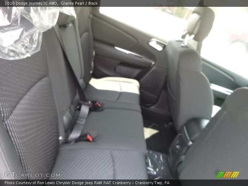 Granite Pearl / Black 2018 Dodge Journey SE AWD
