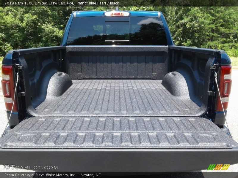 Patriot Blue Pearl / Black 2019 Ram 1500 Limited Crew Cab 4x4