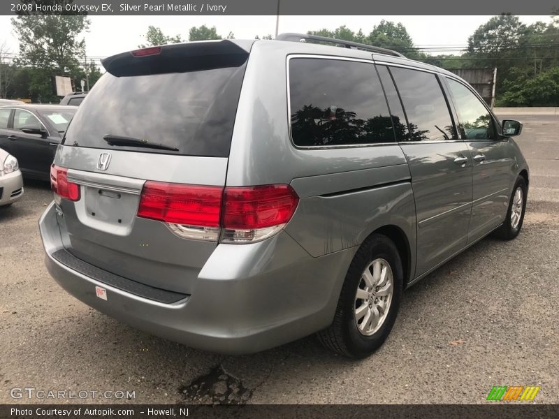 Silver Pearl Metallic / Ivory 2008 Honda Odyssey EX