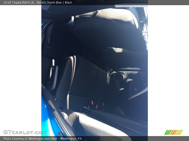 Electric Storm Blue / Black 2018 Toyota RAV4 LE