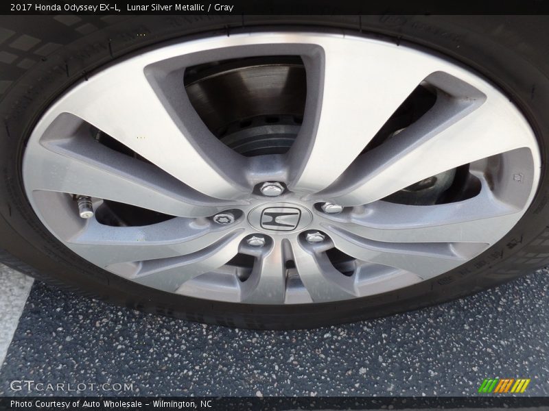 Lunar Silver Metallic / Gray 2017 Honda Odyssey EX-L