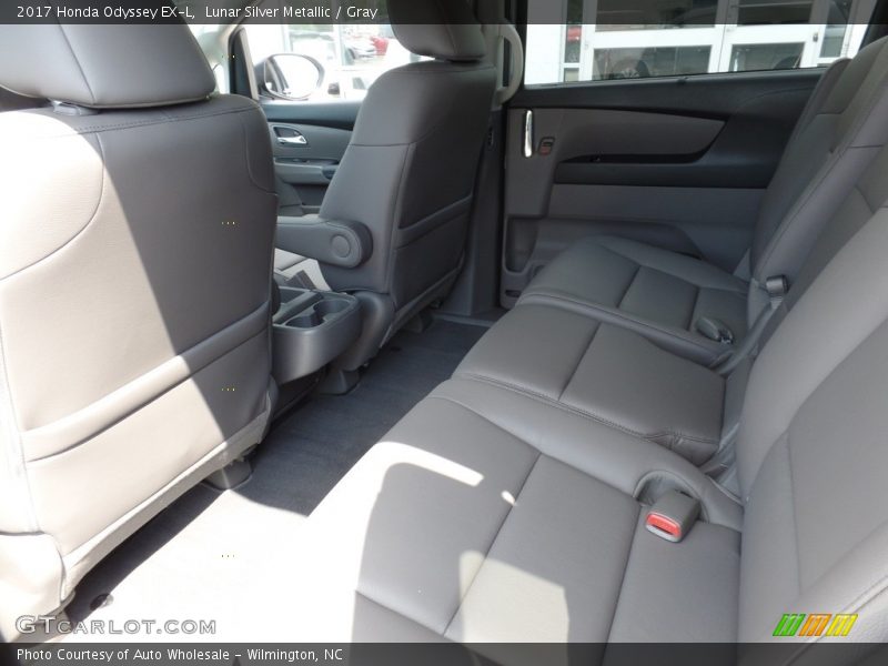 Lunar Silver Metallic / Gray 2017 Honda Odyssey EX-L