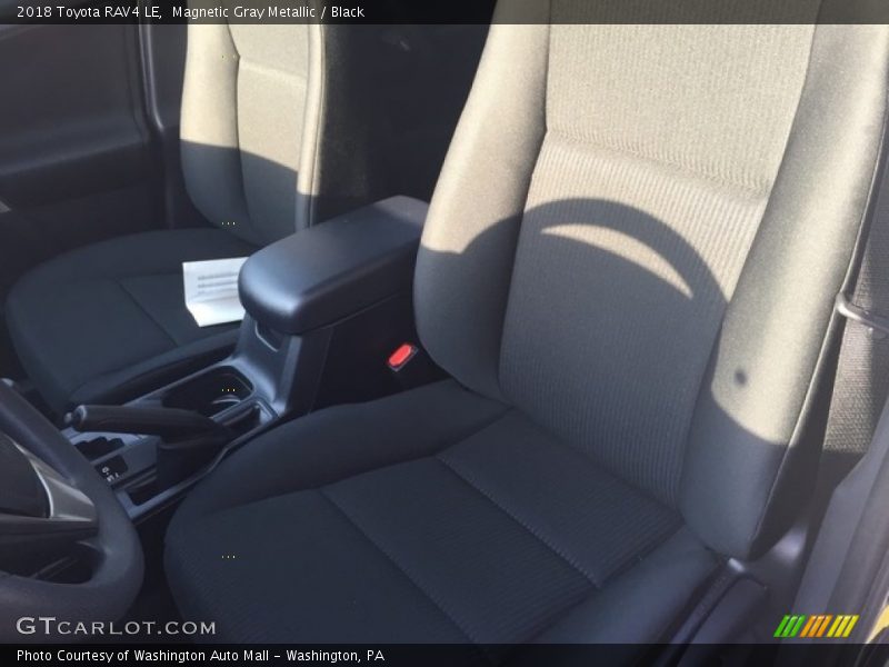 Magnetic Gray Metallic / Black 2018 Toyota RAV4 LE