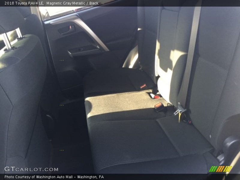 Magnetic Gray Metallic / Black 2018 Toyota RAV4 LE