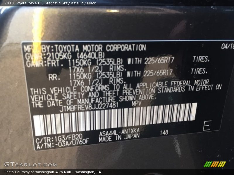 Magnetic Gray Metallic / Black 2018 Toyota RAV4 LE